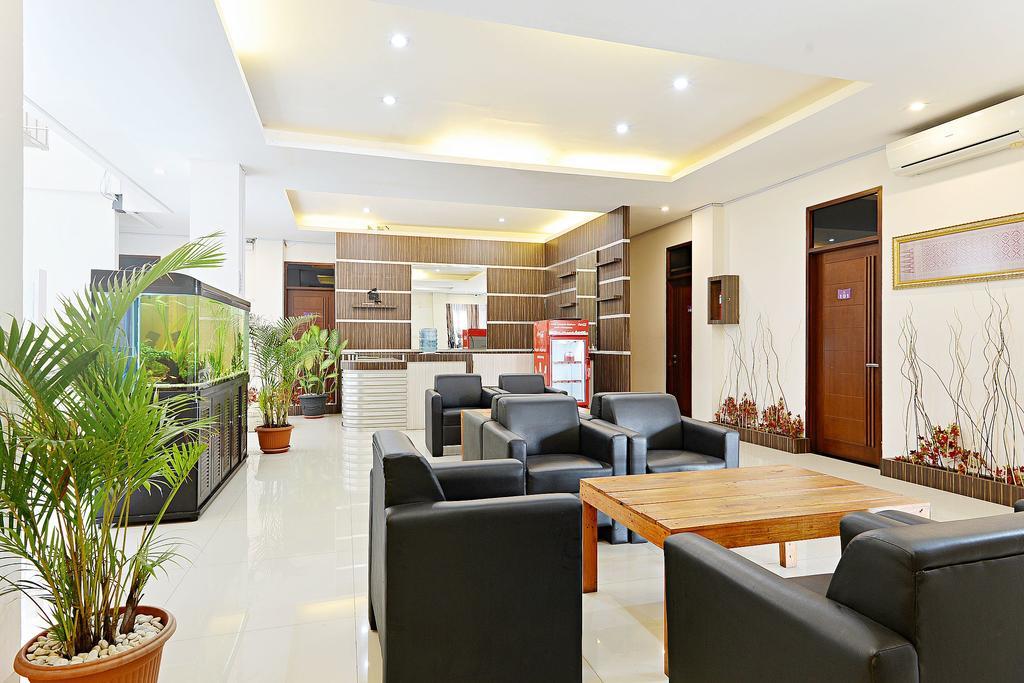 Zen Rooms Riau Natuna Bandung Exterior foto